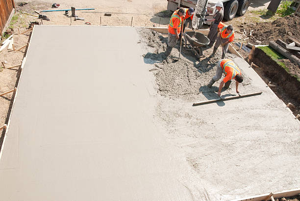  Ives Estates, FL Concrete contractor Pros
